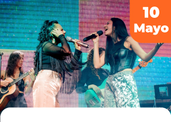 evento al aire libre duo músical femenino