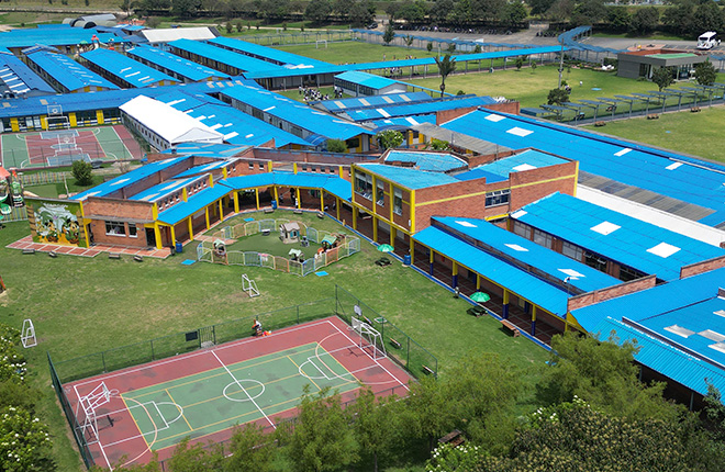 imagen aerea del campus del Gimnasio campestre Marie Curie
