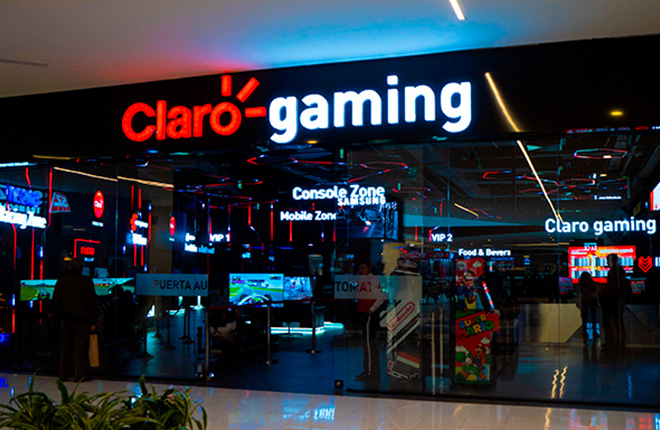 Entrada de Claro gaming en Claro Plaza